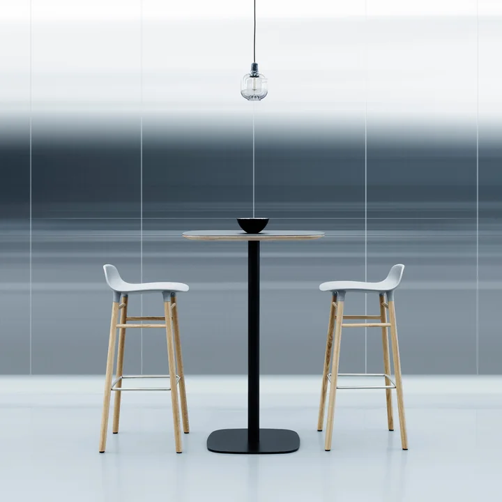 Tabouret de bar Form avec table de bar par Normann Copenhagen
