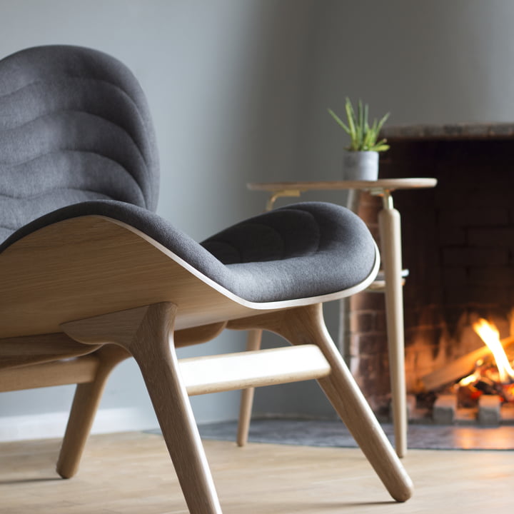 Le fauteuil A Conversation Piece de Umage, chêne naturel / gris ardoise