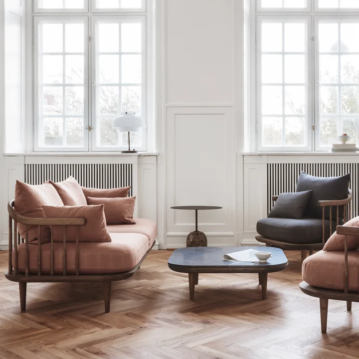 &Tradition - Le canapé 2 places FLY SC2, structure chêne fumé dans le groupe d'assises