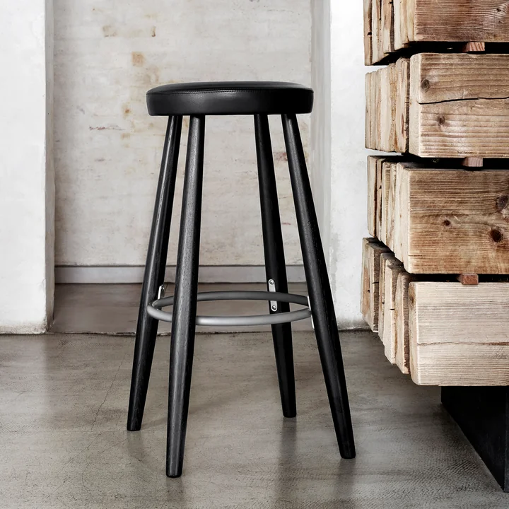 Le tabouret de bar CH56/CH58 de Carl Hansen