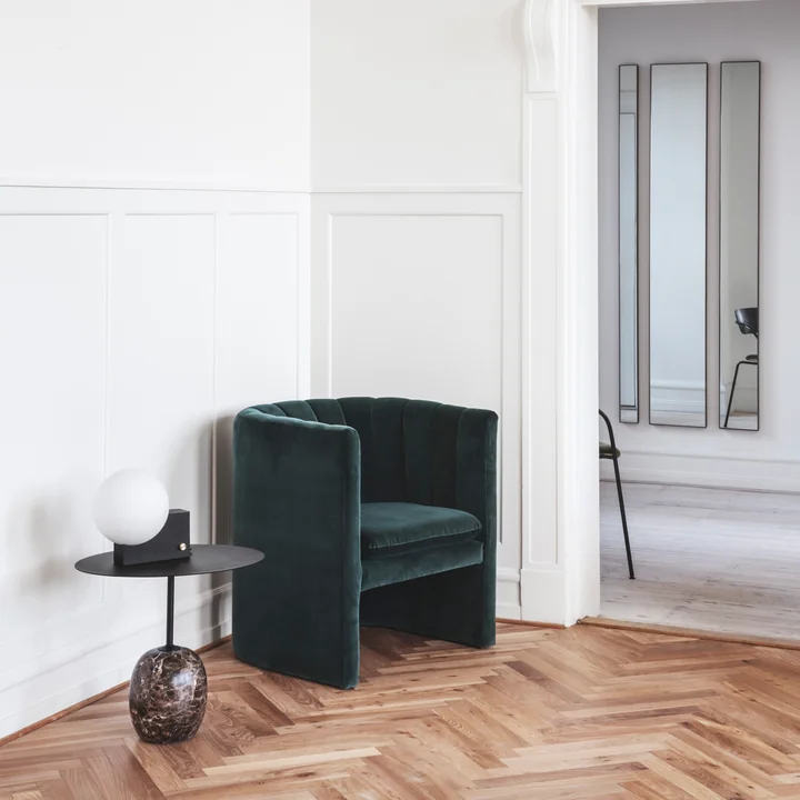 Lato table d'appoint, Loafer fauteuil et Journey Lampe de table et applique murale de & Tradition