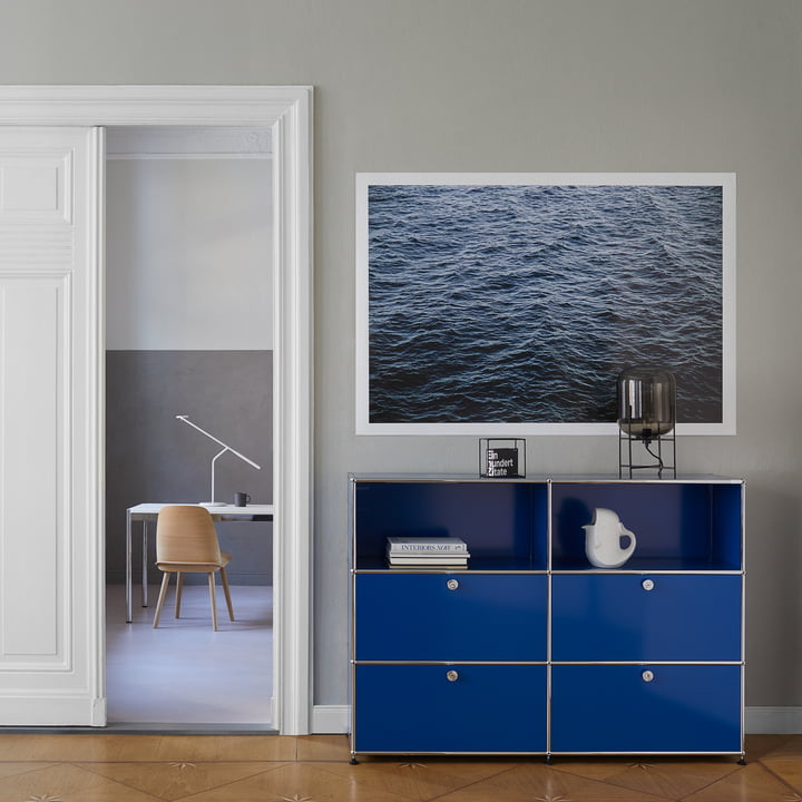 Le buffet M de USM Haller mis en scène de manière décorative.