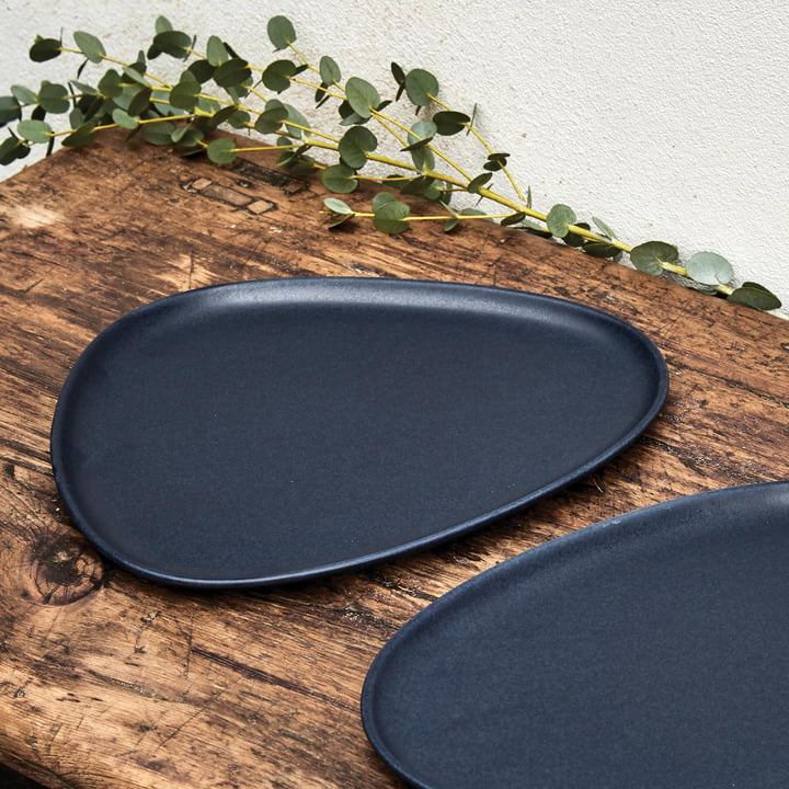 LindDNA - Curve Stoneware Platter , 35 x 30 cm, bleu marine