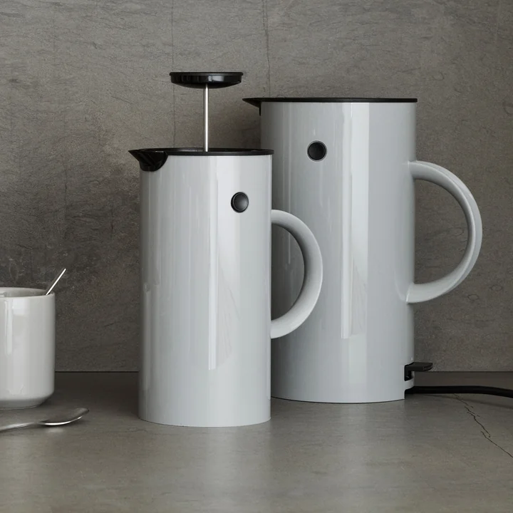 EM 77 carafe filtrante à pression, et bouilloire de Stelton