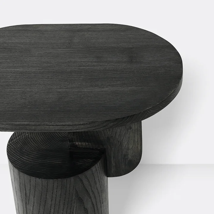 Insert table d'appoint de Ferm Living en frêne teinté noir