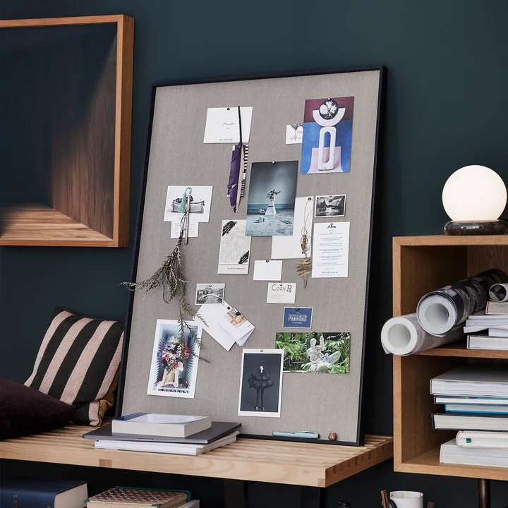 Scenery Tableau d'affichage 75 x 100 cm de Ferm Living en noir / beige