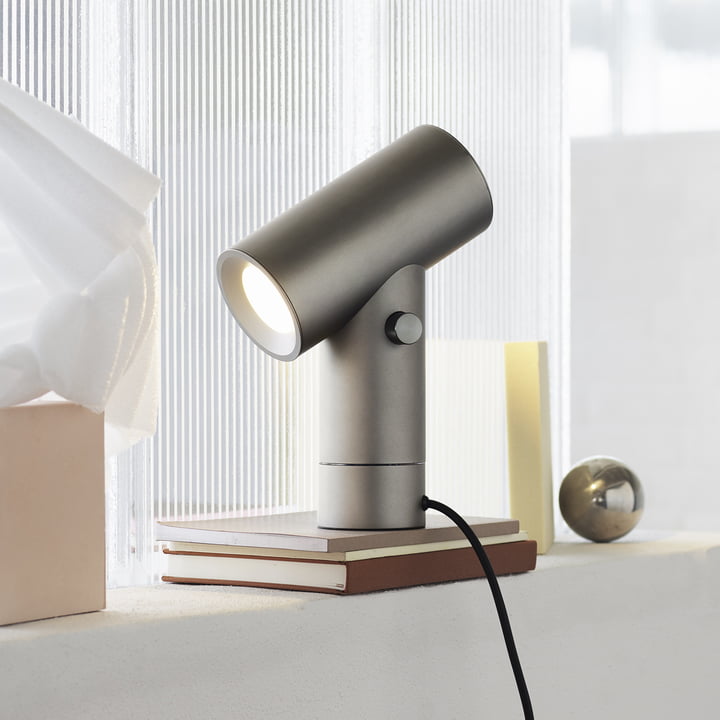 Beam lampe de table LED de Muuto en aluminium