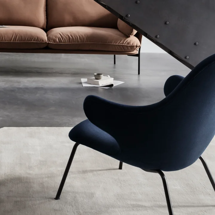 Attrapez le salon JH14- Chair de & tradition en noir / Divina 3 bleu foncé (793)