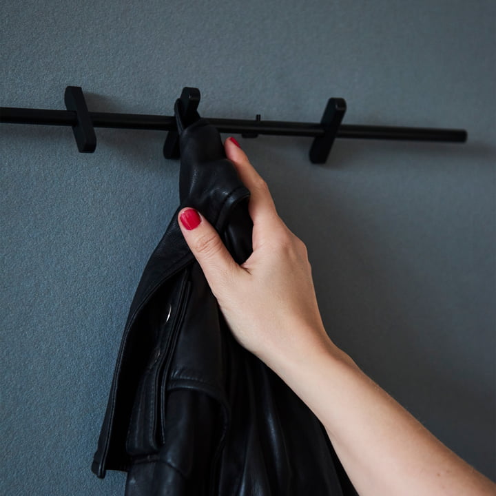 Coat Rack Barre d'accrochage de Moebe en noir