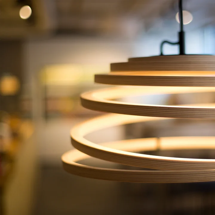 Aspiro 8000 luminaire suspendu LED Ø 50 cm de Secto en bouleau