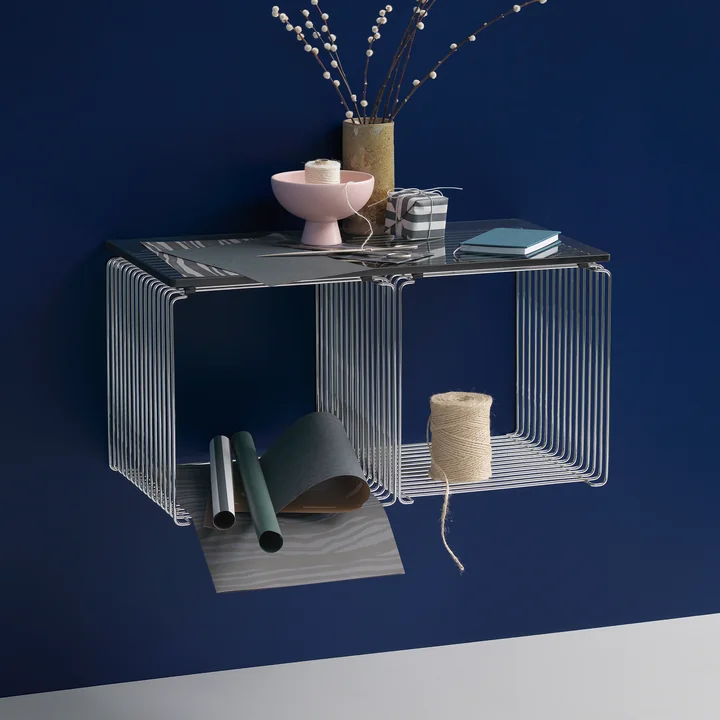 Panton Wire sur le mur de Montana