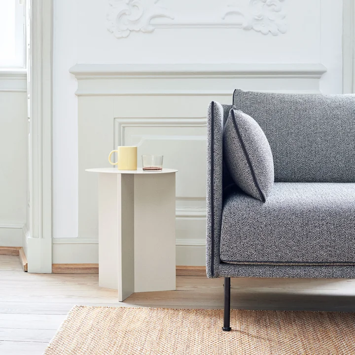 Slit Table High Ø 35 x 47 cm de HAY en blanc