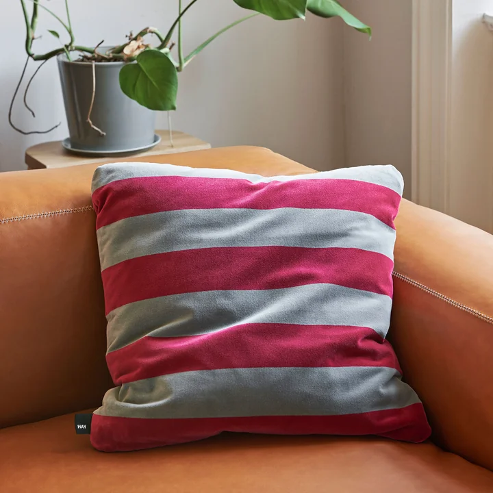 Soft Stripe coussin et Mags Soft canapé de HAY