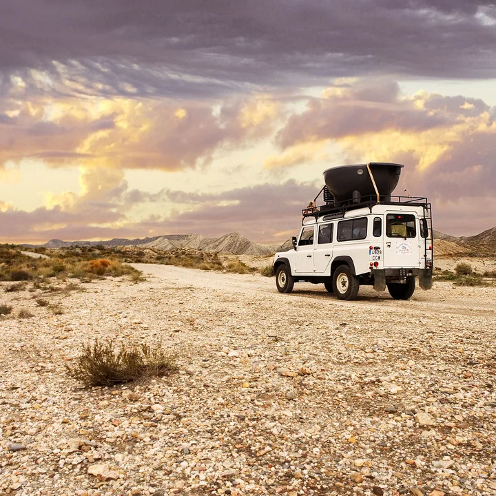 Dutchtub Original de Weltevree sur le toit d'une voiture 