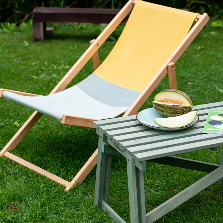 Chaise de plage par Weltevree dans le jardin 