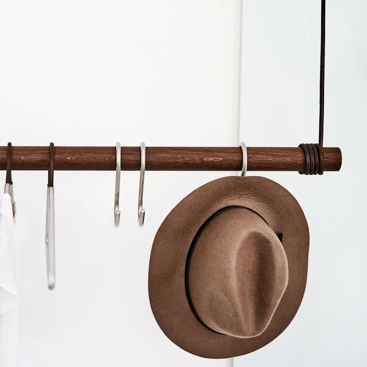 Swing Garde-robe suspendue M (80 cm) de Lind DNA en chêne fumé / brun