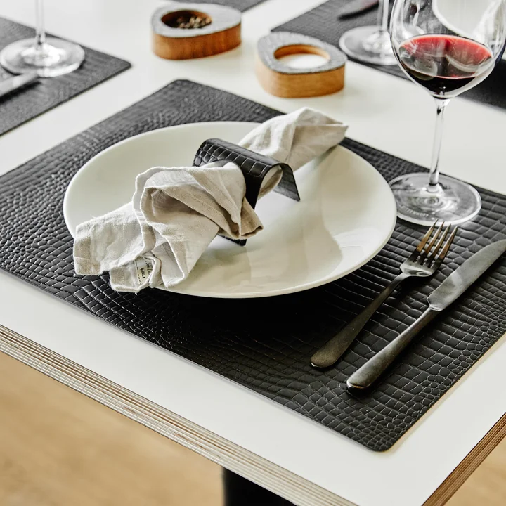 Set de table Square L 35 x 45 cm de Lind DNA in Croc noir