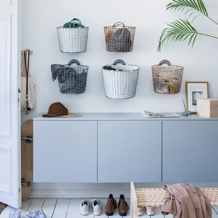 Poubelle 16 avec cintre à poubelle de Korbo