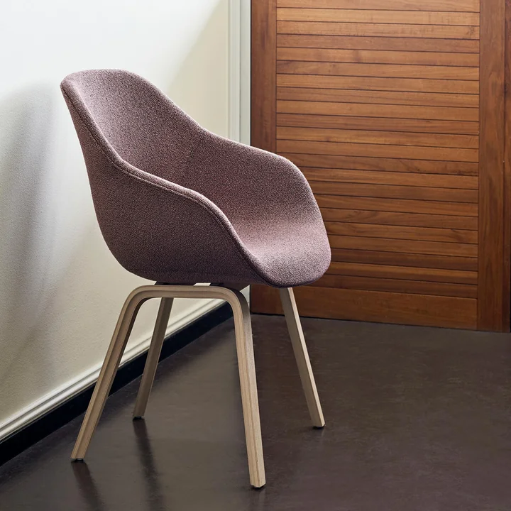 About A Chair AAC 123 en chêne laqué mat / Olavi by HAY 12 de HAY