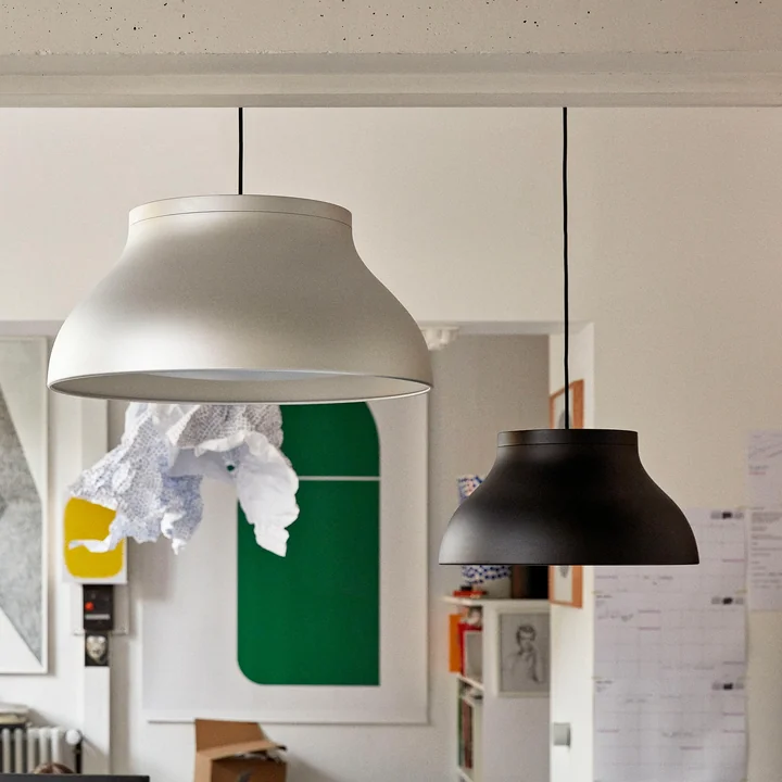 Luminaire suspendu PC de HAY en différentes tailles et formes