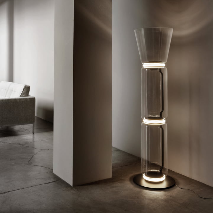 Lampadaire LED Noctambule F2 Cylindre haut et cône par Flos