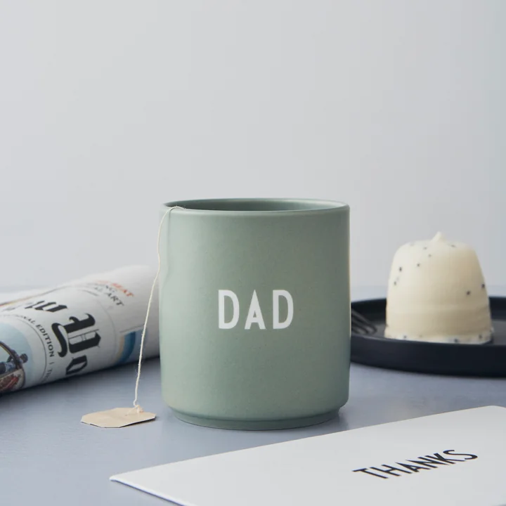 AJ Favourite Tasse en porcelaine Papa de Design Letters