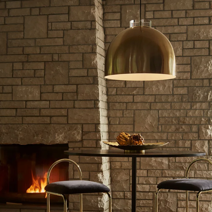 Suspension Luceo de AYTM au-dessus de la table à manger