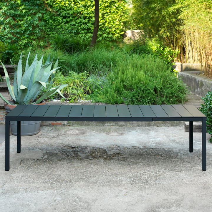 Table Rio de Nardi dans le jardin