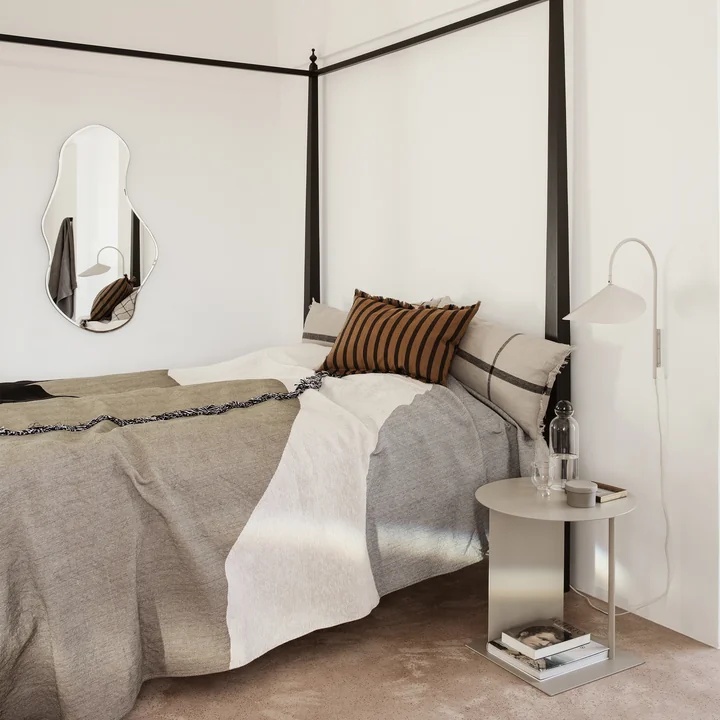 Vista Couvre-lit, True Coussin, Calm Coussin et Arum Applique de Ferm Living