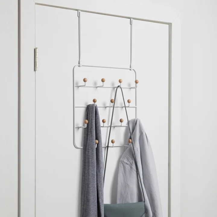 Armoire à portes anciennes Umbra en blanc / nature