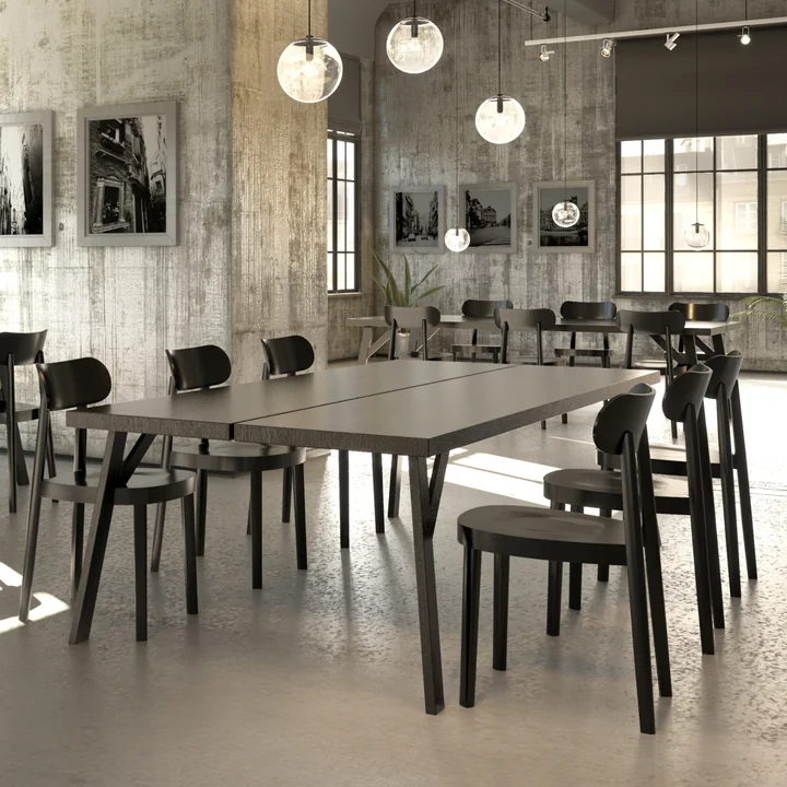 Chaise Thonet 118 M en hêtre teinté noir