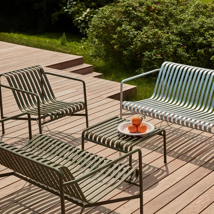 Palissade Lounge Chair Low Palissade Lounge Sofa et Palissade Ottoman de HAY