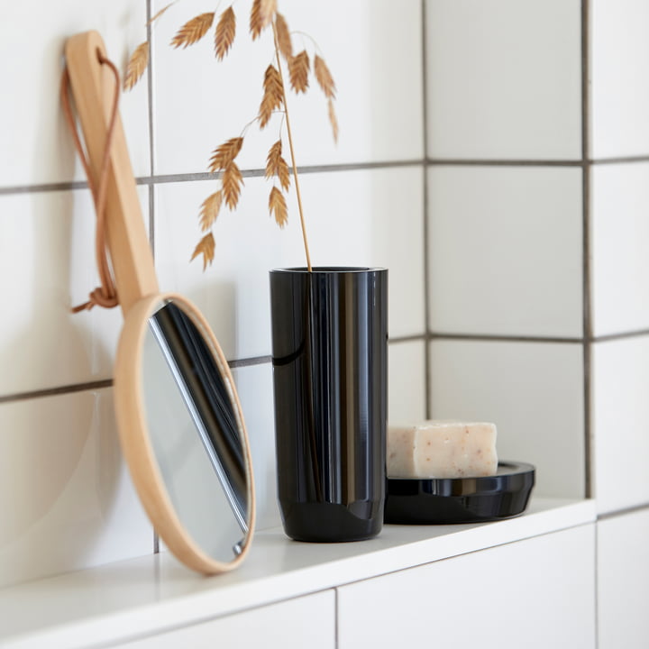 Inu Miroir cosmétique, gobelet à brosse à dents Suii et porte-savon de Zone Denmark