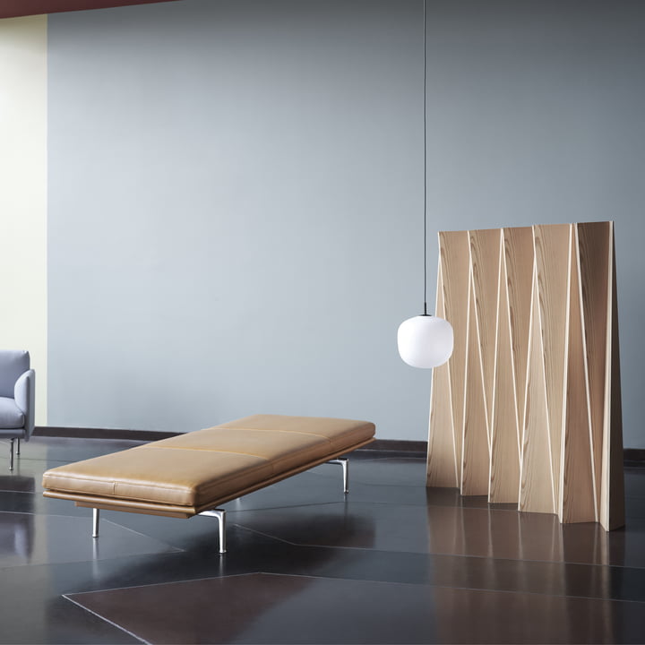 Rime Suspension et Outline Daybed de Muuto