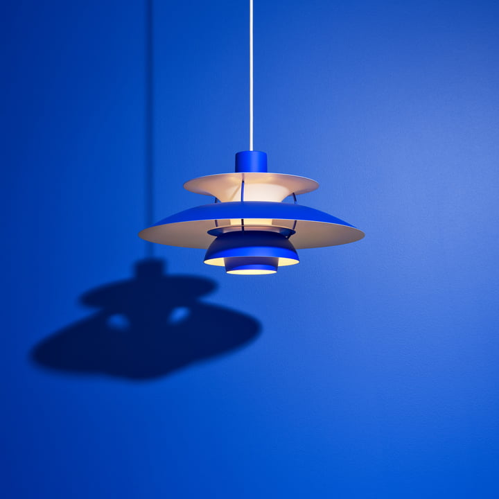 PH 5 lampe suspendue de Louis Poulsen .