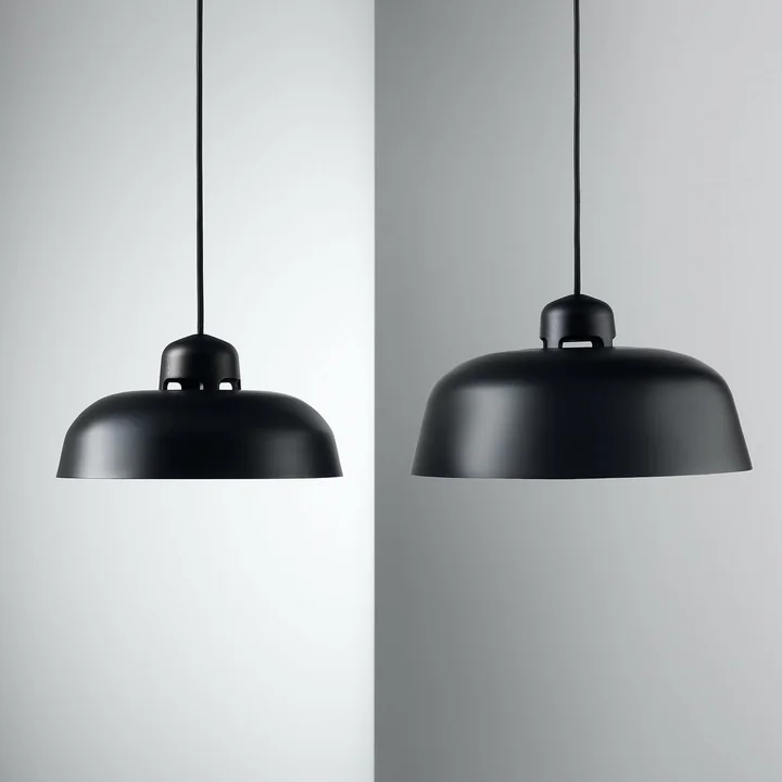 Le w162 Dalston Luminaires pendentifs à LED de Wästberg en noir en comparaison de la taille