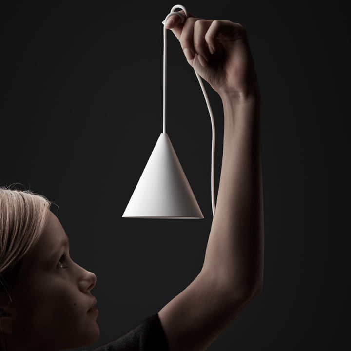 Le S2 w201 Extra Small Lumière pendante LED de Wästberg en blanc