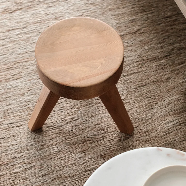 Le tabouret AMl dans le salon