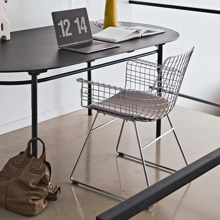 Chaise métallique élégante pour le salon et le bureau