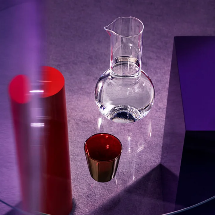 La carafe Kartio carafe de Iittala convient à un usage quotidien