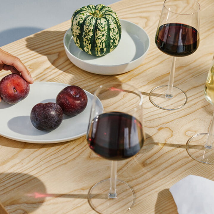 Les assiettes Essence de Iittala sont faites pour les fêtes et la vie de tous les jours