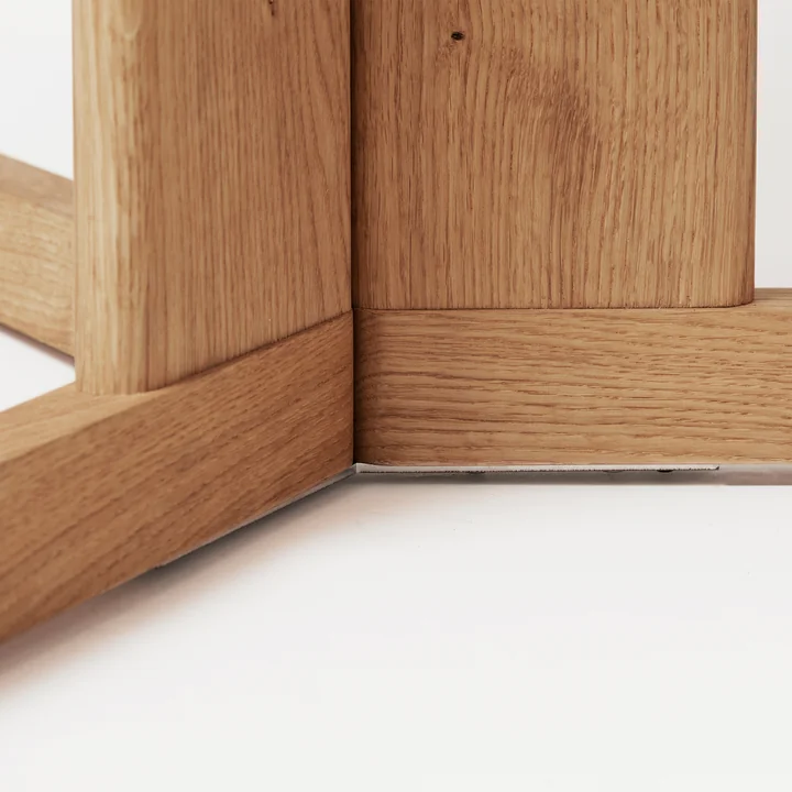 Table tripode en chêne européen