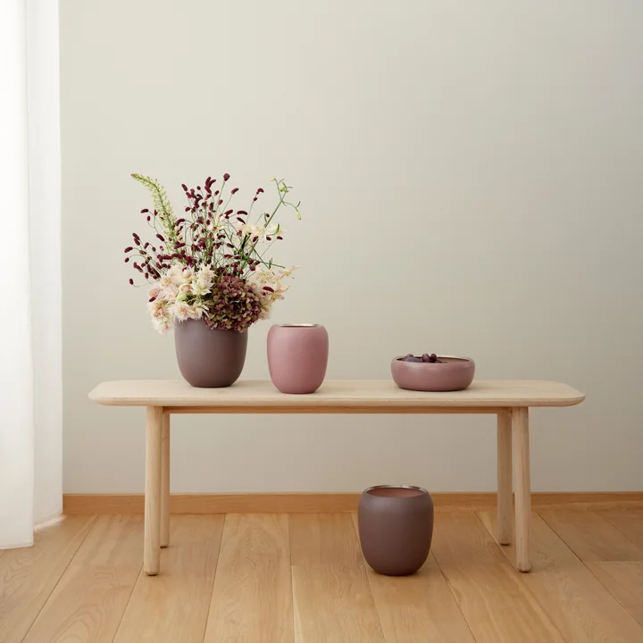 Ora Les différents vases de Stelton avec et sans fleurs