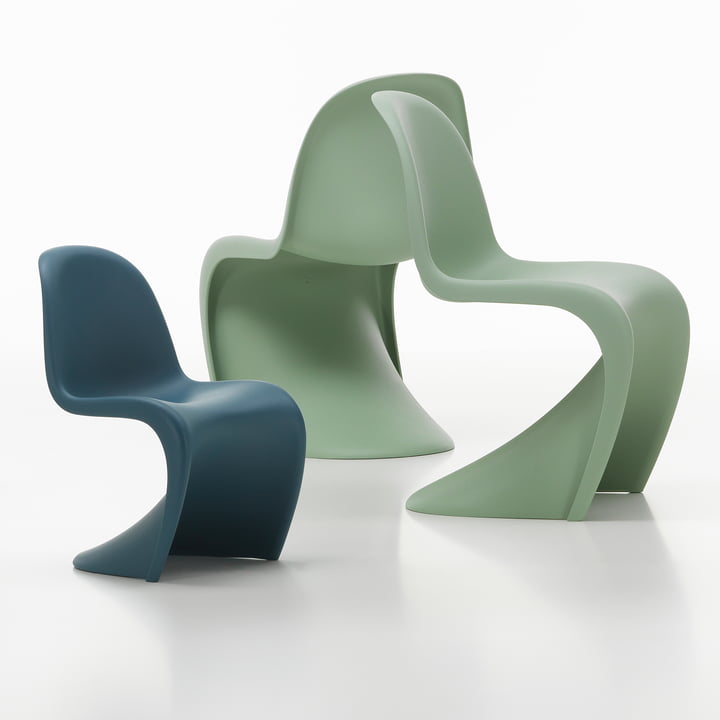 Panton Junior à côté de la Panton Chair de Vitra