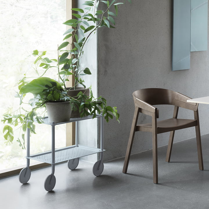 Le chariot d'appoint Flow et le Cover Armchair de Muuto