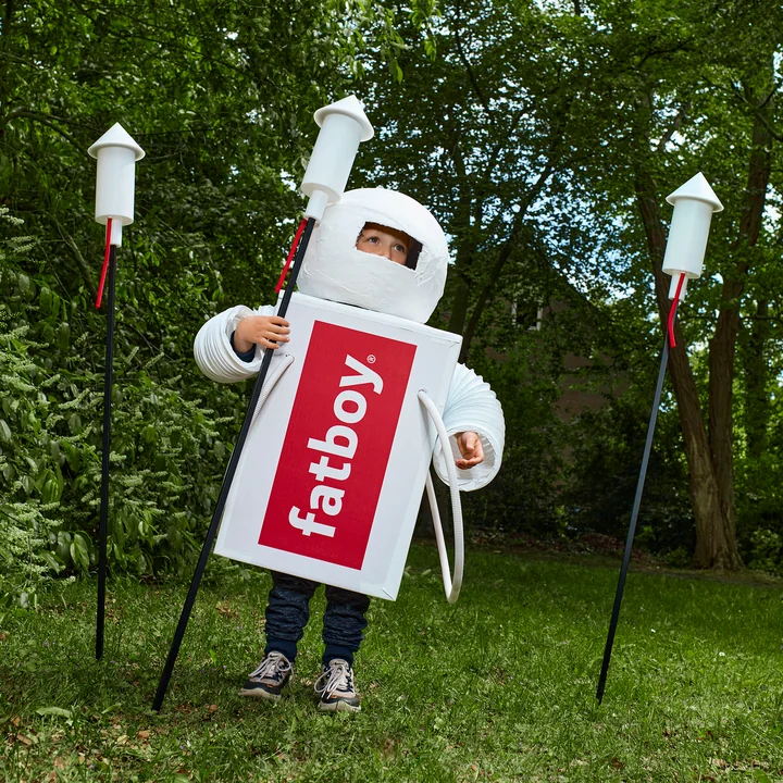 Prêt a Racket La lumière solaire de Fatboy se présente sous la forme d'une drôle de fusée.