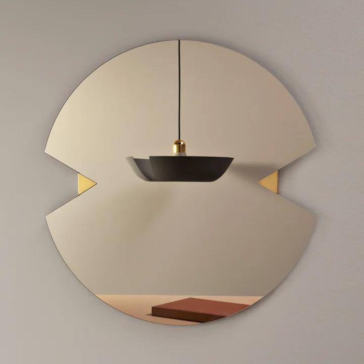 Le miroir Verto de AYTM est une œuvre d'art