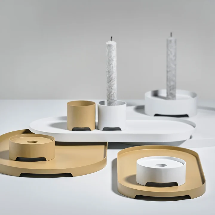 Le plateau métallique Singles est fonctionnel, polyvalent et décoratif