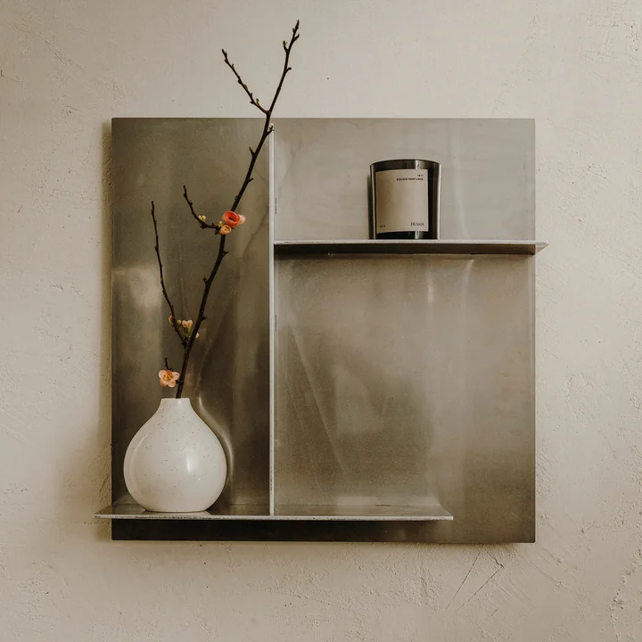 Rivet Typecase Étagère murale de Frama en aluminium