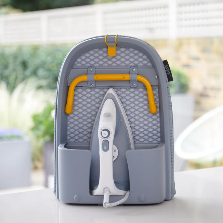 Glide Pocket Table de repassage de Joseph Joseph